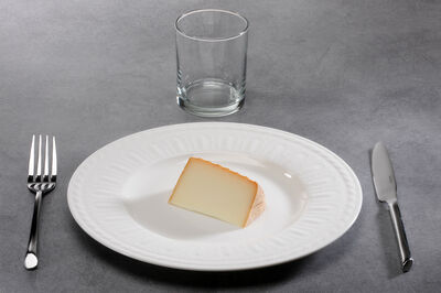 Fromage à pâte ferme environ 27% MG type Maasdam